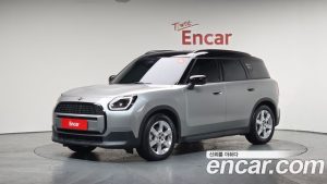 Mini Countryman E CLASSIC 2025 года из Южной Кореи