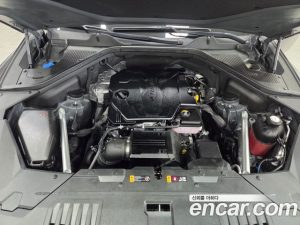 Genesis GV80 2.5T Бензин AWD 2024 года из Южной Кореи