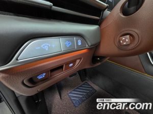 Genesis GV80 2.5T Бензин AWD 2024 года из Южной Кореи