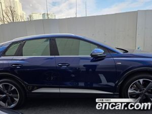 Audi Q4 e-tron 40 Premium 2023 года из Южной Кореи