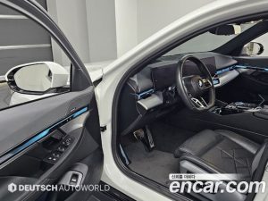 BMW 5-Series 530i xDrive M Sport 2024 года из Южной Кореи