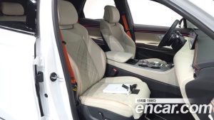 Genesis GV70 2.5T Бензин AWD 2025 года из Южной Кореи