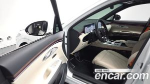 Genesis GV70 2.5T Бензин AWD 2025 года из Южной Кореи
