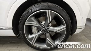 Genesis GV80 2.5T Бензин AWD 2024 года из Южной Кореи