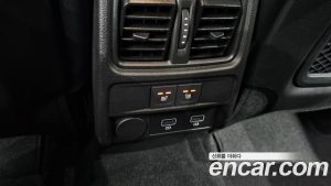 Renault-KoreaSamsung XM3 1.6 E-TECH Inspire Design Charger 2024 года из Южной Кореи