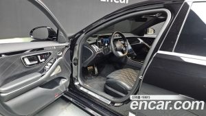 Mercedes-Benz S-Class S500L 4MATIC 2024 года из Южной Кореи