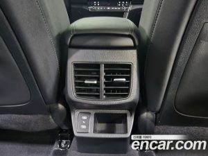 Kia Seltos Бензин 1.6 Turbo 2WD 2024 года из Южной Кореи