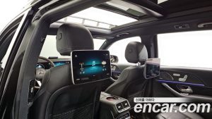 Mercedes-Benz GLS-Class GLS400d 4MATIC 2023 года из Южной Кореи
