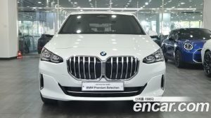 BMW 2-Series 220i Luxury 2025 года из Южной Кореи