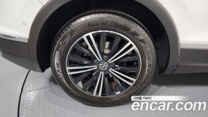 Volkswagen Tiguan 2.0 TDI Premium 2022 года из Южной Кореи
