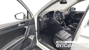 Volkswagen Tiguan 2.0 TDI Premium 2022 года из Южной Кореи