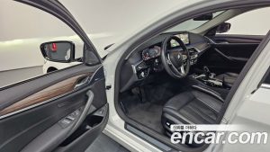 BMW 5-Series 530i Luxury 2023 года из Южной Кореи