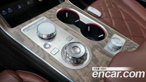 Genesis GV80 2.5T Бензин AWD 2024 года из Южной Кореи