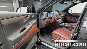 Genesis GV80 2.5T Бензин AWD 2024 года из Южной Кореи