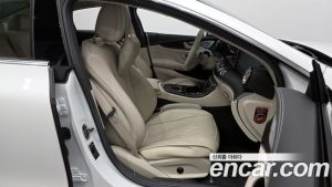 Mercedes-Benz CLS-Class CLS300d 4MATIC 2023 года из Южной Кореи