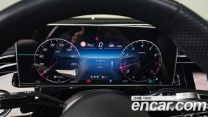 Mercedes-Benz E-Class E300 4MATIC AMG Line 2024 года из Южной Кореи