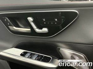 Mercedes-Benz GLC-Class AMG GLC43 4MATIC 2025 года из Южной Кореи