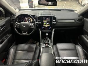 Renault-KoreaSamsung QM6 2.0 GDe LE Signature 2WD 2023 года из Южной Кореи