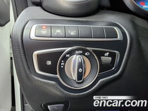 Mercedes-Benz C-Class C200 Coupe 2023 года из Южной Кореи