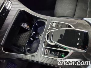 Mercedes-Benz C-Class C200 Coupe 2023 года из Южной Кореи