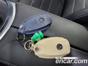 Mercedes-Benz C-Class C200 Coupe 2023 года из Южной Кореи