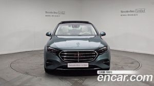 Mercedes-Benz E-Class E350e 4MATIC 2025 года из Южной Кореи