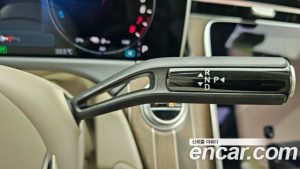 Mercedes-Benz E-Class E350e 4MATIC 2025 года из Южной Кореи