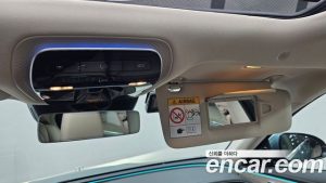 Mercedes-Benz E-Class E350e 4MATIC 2025 года из Южной Кореи