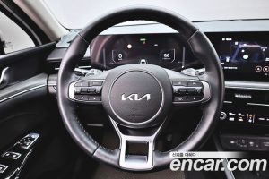 Kia K5 2.0 2024 года из Южной Кореи