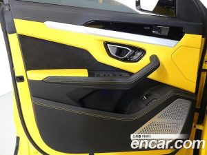 Lamborghini Urus 4.0 V8 2022 года из Южной Кореи