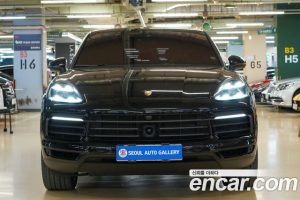 Porsche Cayenne 3.0 Coupe 2023 года из Южной Кореи