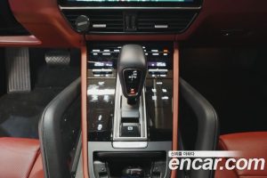 Porsche Cayenne 3.0 Coupe 2023 года из Южной Кореи