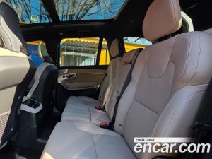 Volvo XC90 T8 Ultra темный HYBRID 2026 года из Южной Кореи