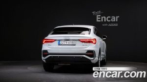 Audi Q3 35 TDI Premium Sportback 2023 года из Южной Кореи