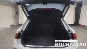 Audi Q3 35 TDI Premium Sportback 2023 года из Южной Кореи