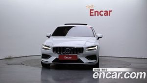 Volvo S60 B5 Inscription 2022 года из Южной Кореи