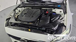 Volvo S60 B5 Inscription 2022 года из Южной Кореи