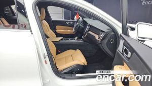 Volvo S60 B5 Inscription 2022 года из Южной Кореи