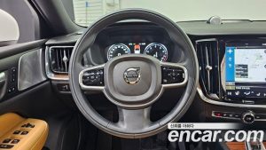 Volvo S60 B5 Inscription 2022 года из Южной Кореи