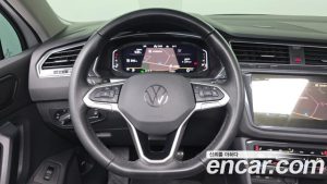 Volkswagen Tiguan 2.0 TDI Prestige 2023 года из Южной Кореи