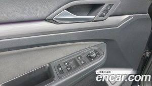 Volkswagen Golf 2.0 TDI Prestige 2023 года из Южной Кореи