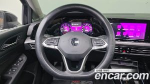 Volkswagen Golf 2.0 TDI Prestige 2023 года из Южной Кореи
