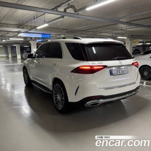 Mercedes-Benz GLE-Class GLE450 4MATIC 2025 года из Южной Кореи