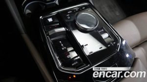 BMW 5-Series 520i M Sport 2024 года из Южной Кореи