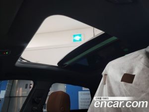 Audi Q8 e-tron 55 4WD 2024 года из Южной Кореи