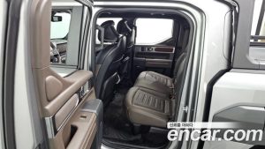 Kia Tasman 2.5T Бензин 4WD 2026 года из Южной Кореи