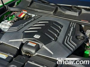Lamborghini Urus 4.0 V8 S 2023 года из Южной Кореи