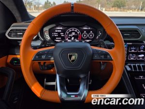 Lamborghini Urus 4.0 V8 S 2023 года из Южной Кореи