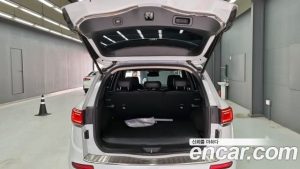 Renault-KoreaSamsung QM6 2.0 LPe RE Signature 2WD 2023 года из Южной Кореи