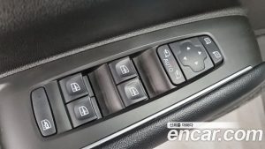 Renault-KoreaSamsung QM6 2.0 LPe RE Signature 2WD 2023 года из Южной Кореи